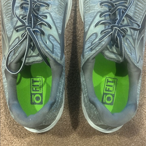 Altra Torin Athletic Shoes - Picture 8 of 10